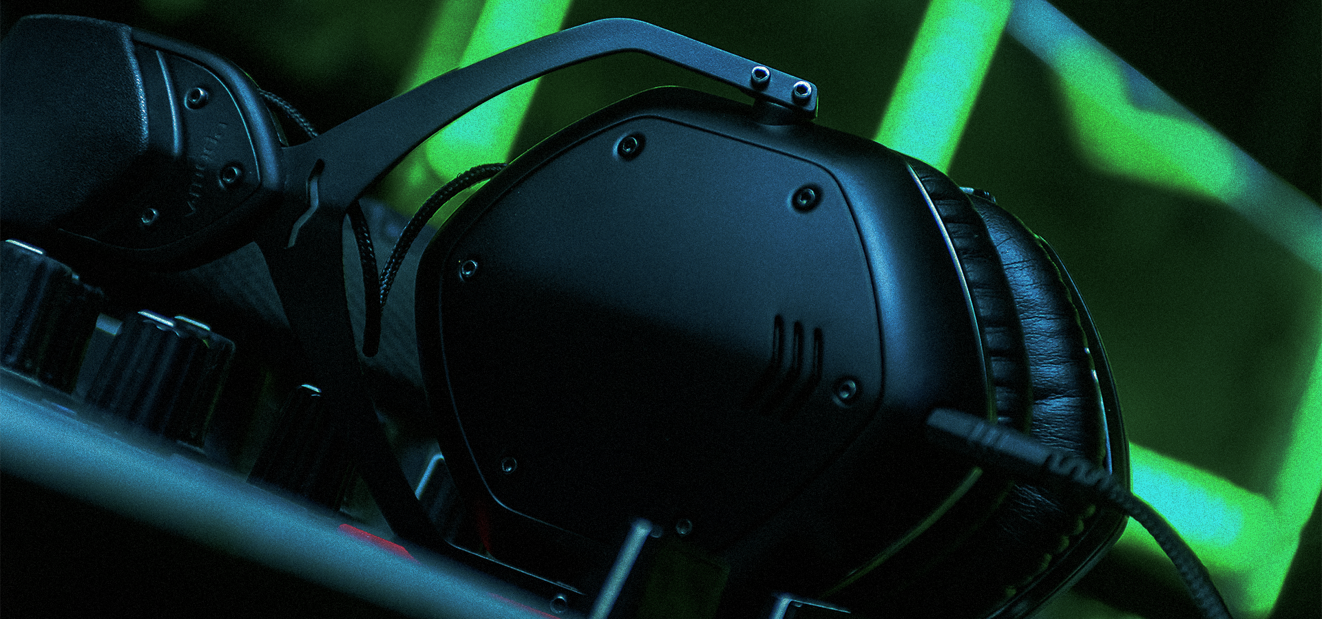 slider image slider_item_zkWiVR